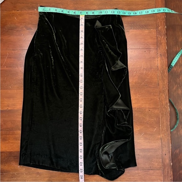 Ralph Lauren Black Label Ruffle Embellished Skirt in Hunter Green - Picture 14 of 15